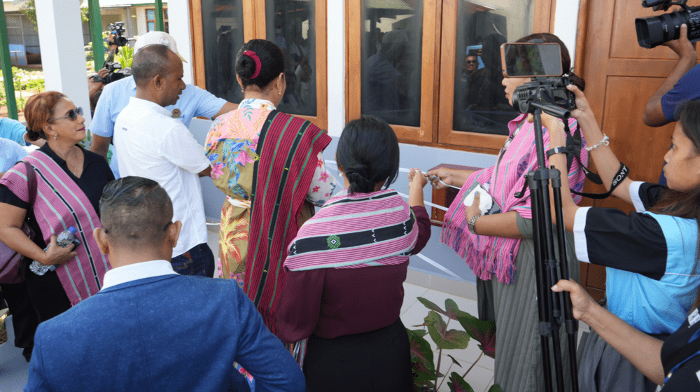 The Director General of Primary Health Care and the UNFPA Assistant Representative officially inaugurated the event by cutting the ribbon during the launching ceremony